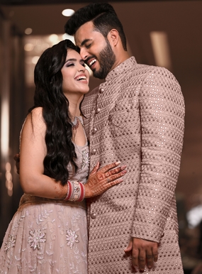 印度新郎新娘婚纱照摄影图片